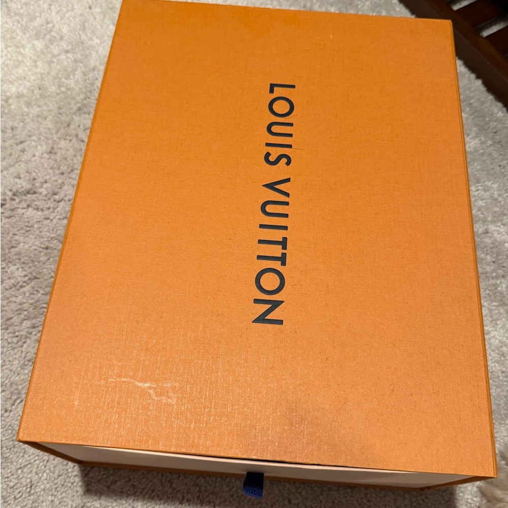 Louis Vuitton’s men trainer sneaker - Picture 9 of 9